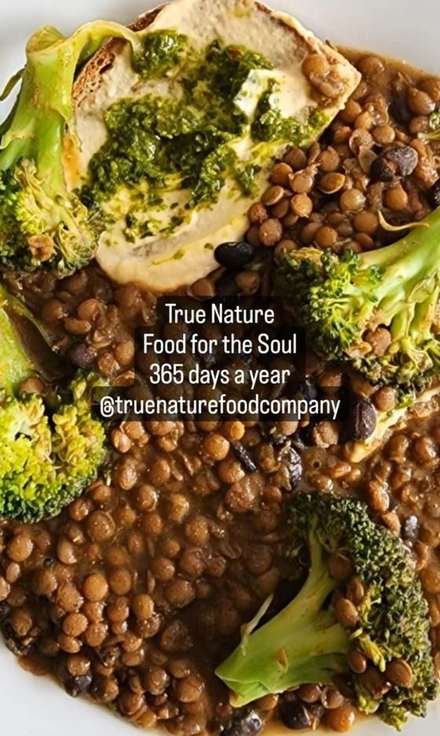 Heat-and-eat vegan dahl, freshly plated